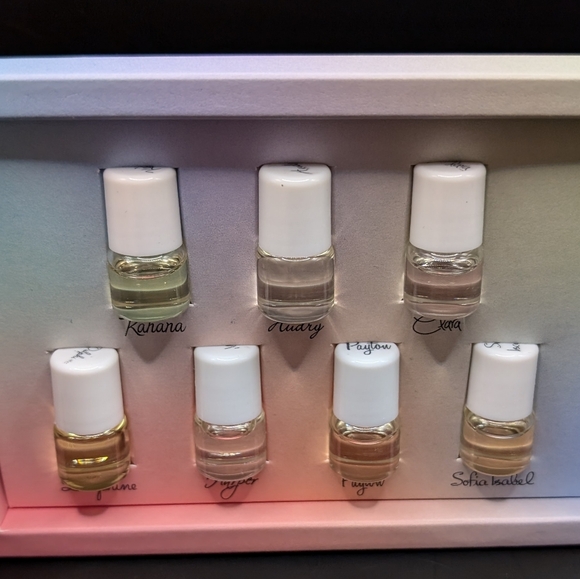 DefineMe Petite Perfume Kit - Picture 10 of 13